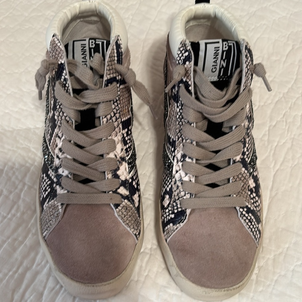 Gianni Bini White High-Top Sneakers